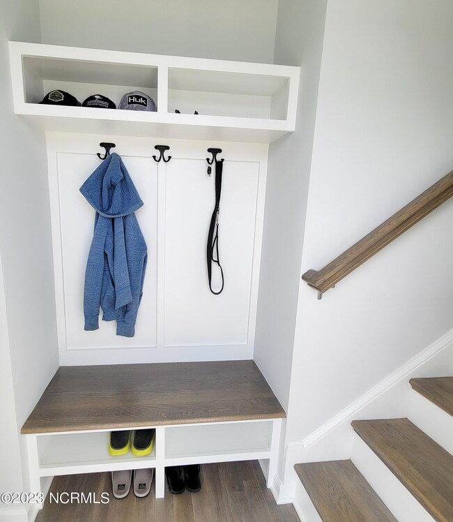 Side Entryway