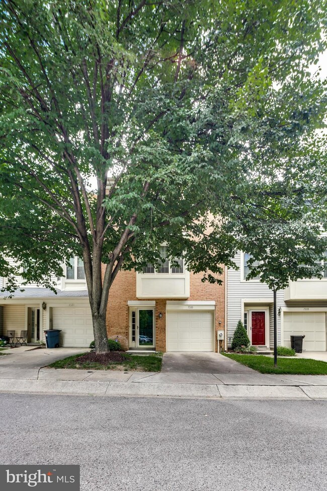 7333 Eden Brook Dr, Columbia, MD 21046 - photo 2