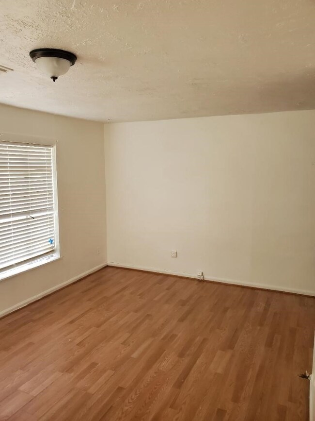 9922 Gloyna St, Houston, TX 77088 - photo 3