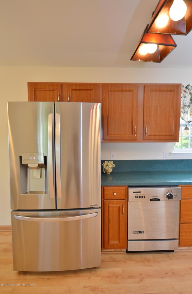 2737 Rockport Ln, Toms River, NJ 08755 - photo 6