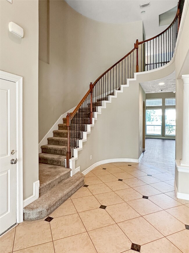 30218 Vinebriar Dr, Spring, TX 77386 - photo 4