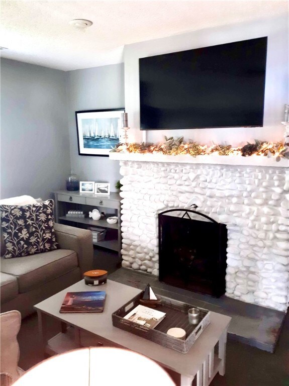 228 Blackstone Dr, Erie, PA 16505 - photo 3