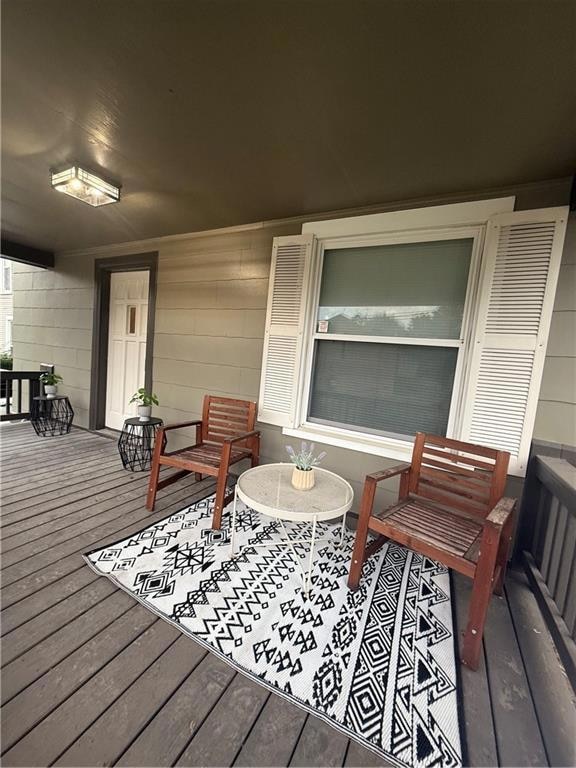 229 E Elm St, Independence, MO 64050 - photo 4