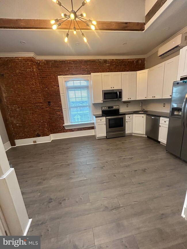 13 N 4th Ave unit 17, Royersford, PA 19468 - photo 4