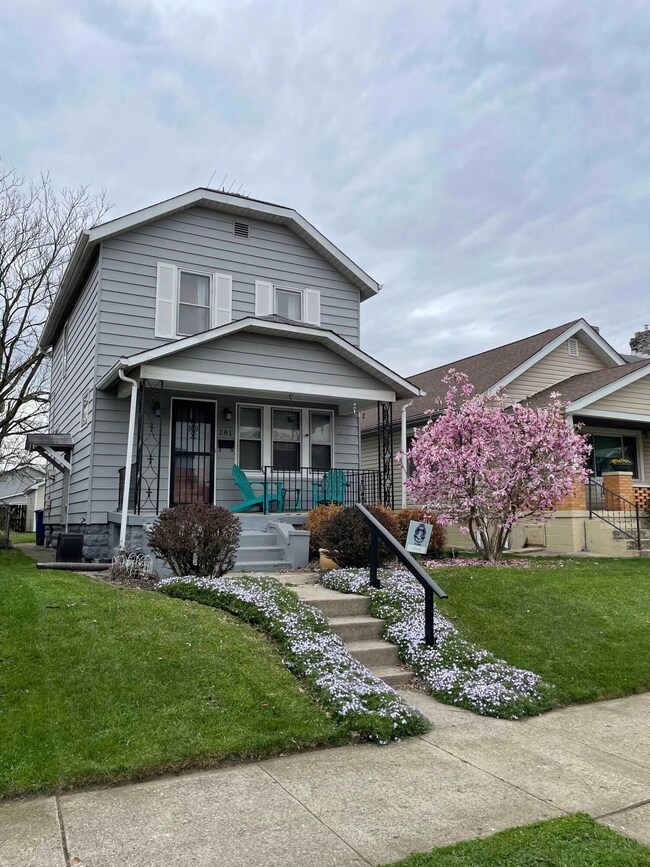 281 E Markison Ave, Columbus, OH 43207 - photo 4