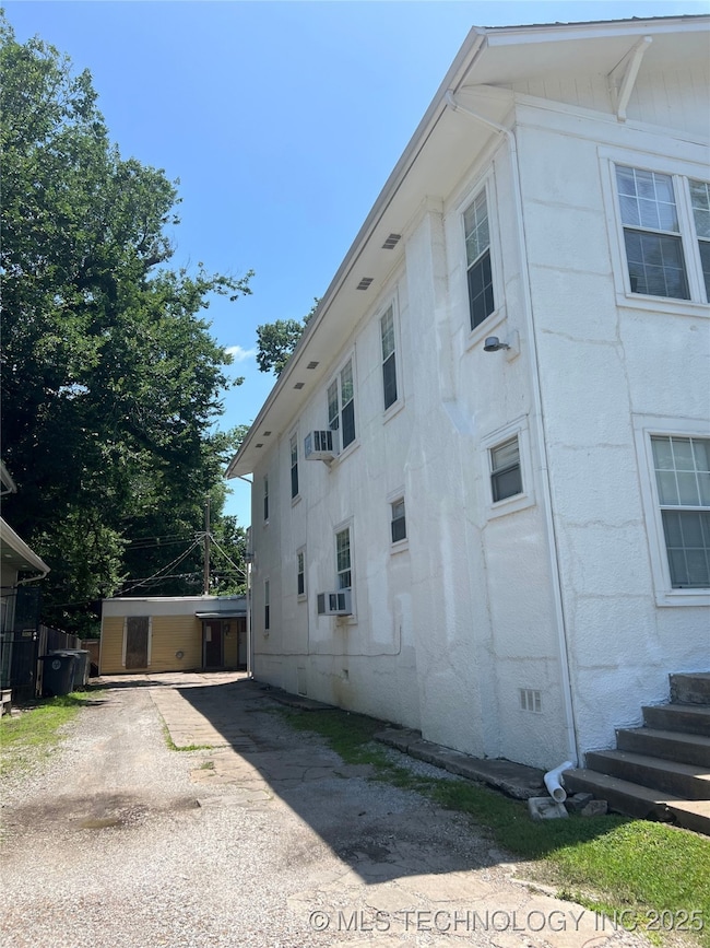 1215 S Quincy Ave, Tulsa, OK 74120 - photo 2