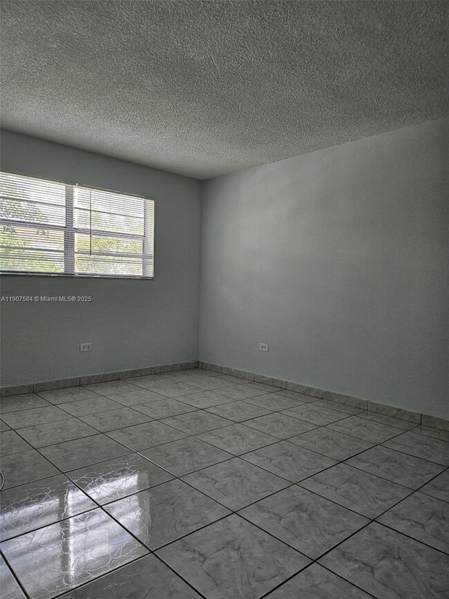 8101 SW 73rd Ave unit 30, Miami, FL 33143 - photo 4