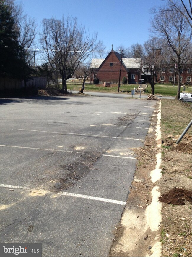 0 Colesville Rd unit 1002478727, Silver Spring, MD 20910 - photo 4