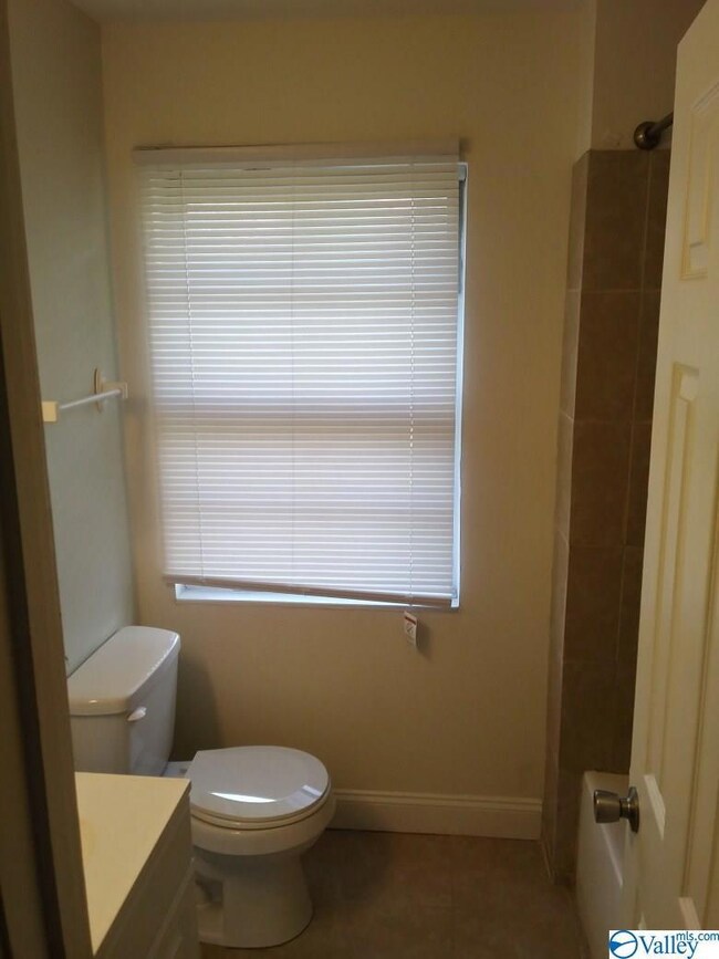 2611 Laverne Dr NW, Huntsville, AL 35810 - photo 5