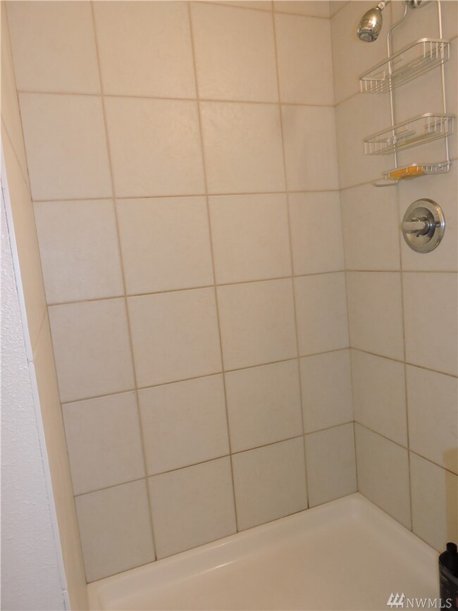 3330 Locust Ave W, University Place, WA 98466 - photo 4