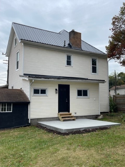 202 Short 10th St, Beaver Falls, PA 15010 - photo 5