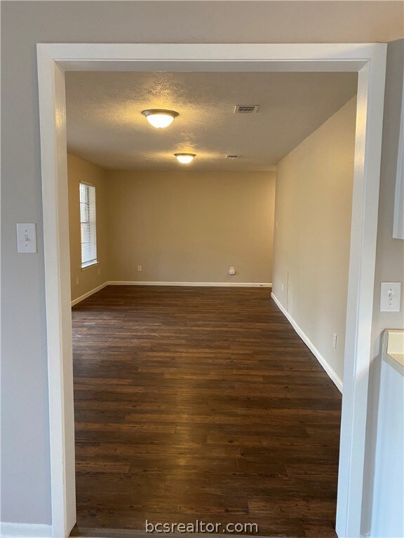 3205 Red Robin Loop, Bryan, TX 77802 - photo 7