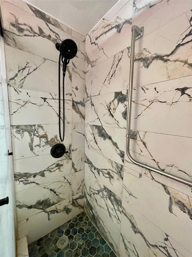 Hillcrest East Number 26 unit 609, Hollywood, FL 33021 - photo 6