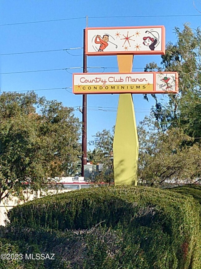 3017 E 17th St -CCM Signage