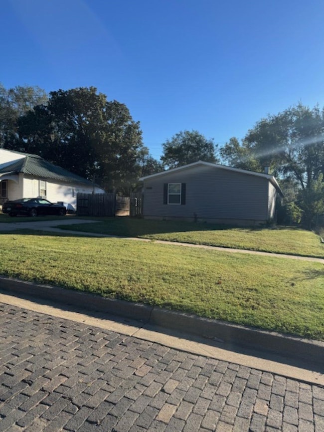 1110 Osage St, Augusta, KS 67010 - photo 3