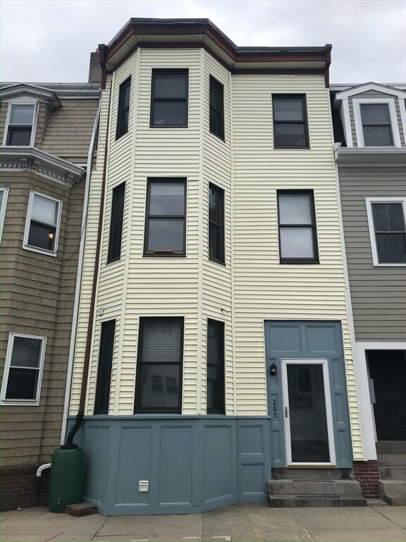 265 Lexington St unit 4, Boston, MA 02128 - photo 2