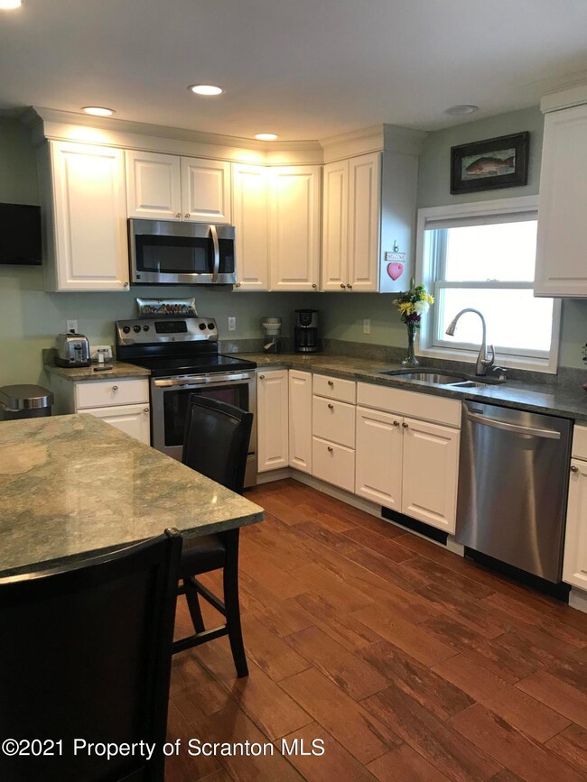 3614 Winfield Ave unit L18, Moosic, PA 18507 - photo 6