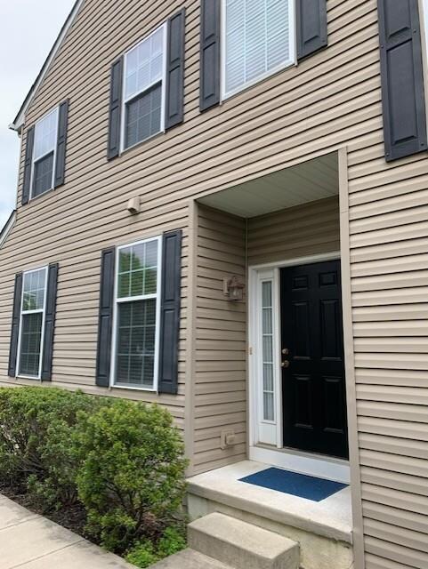 5204 Spring Ridge Dr E, Macungie, PA 18062 - photo 2