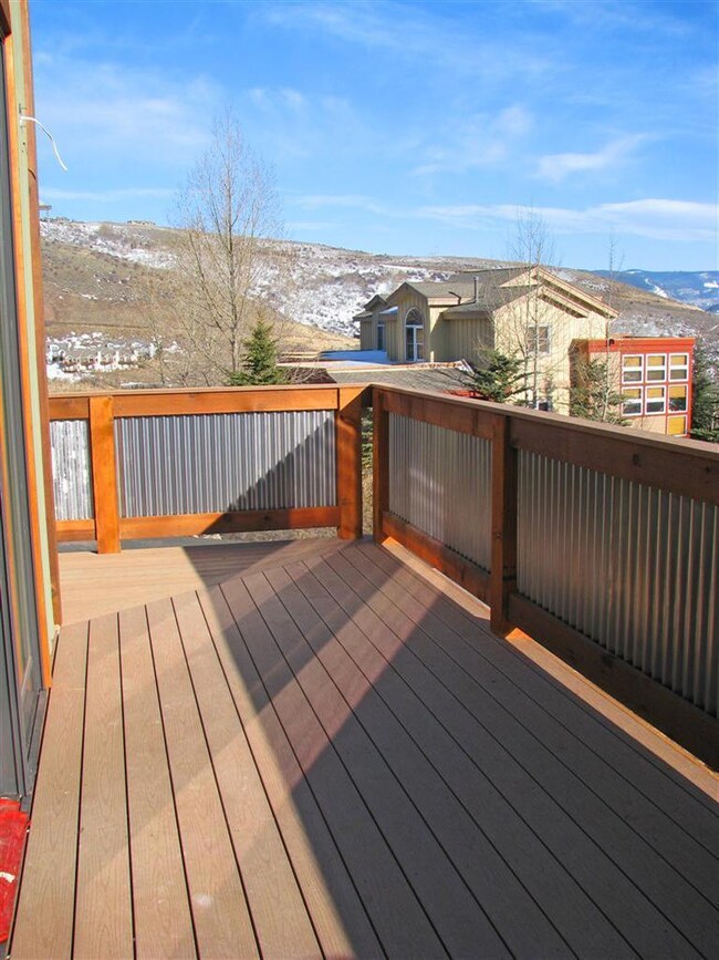 Large Wraparound Deck