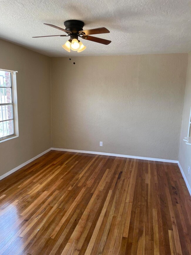 3341 Monroe Ave, El Paso, TX 79930 - photo 7