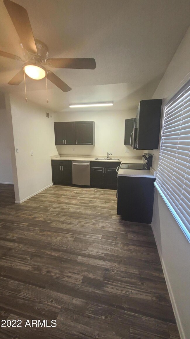 1843 N 46th Ave, Phoenix, AZ 85035 - photo 6