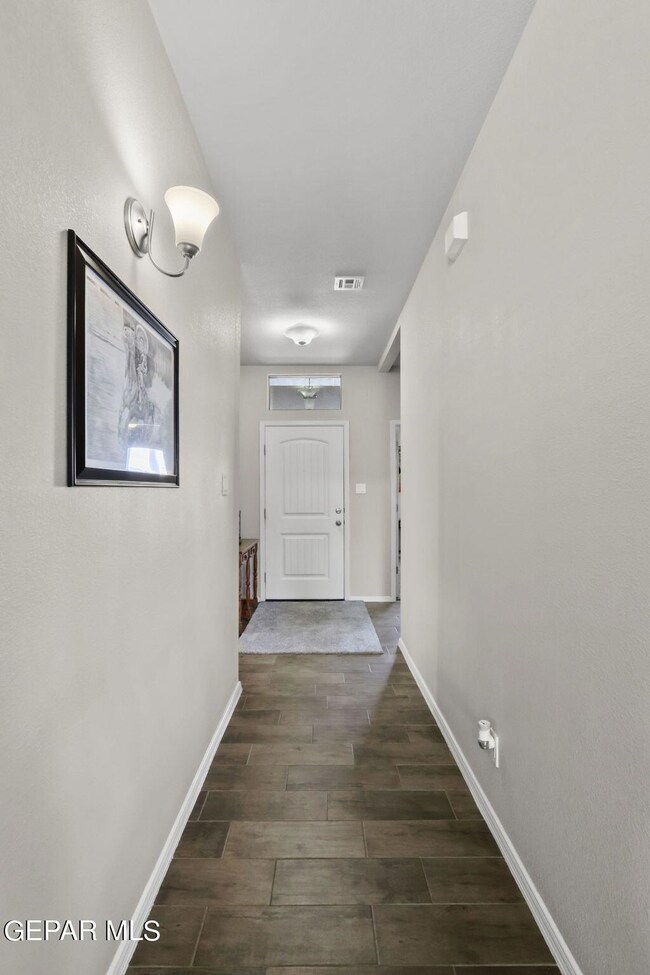 777 Pontop Hall St, El Paso, TX 79928 - photo 5