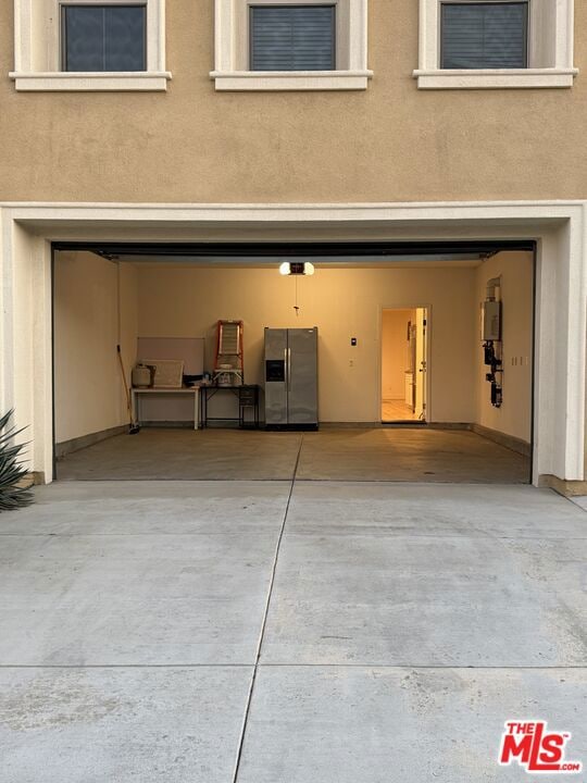 30669 Arrow Leaf Ln, Murrieta, CA 92563 - photo 2