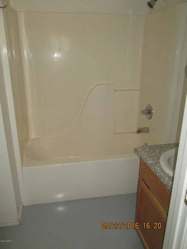 439 E 1st St unit Rear, Tucson, AZ 85705 - photo 6