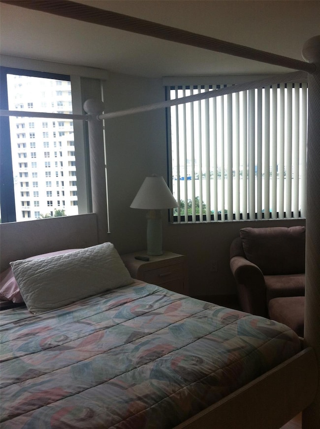 Brickell Key Two Condo unit 1214, Miami, FL 33131 - photo 7