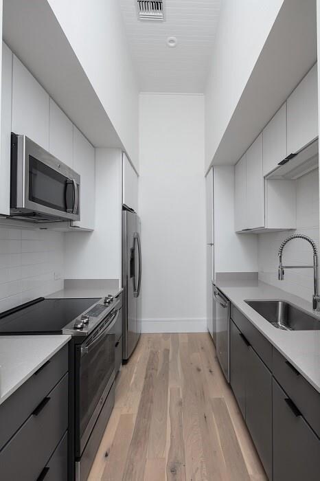 510 Julia St unit 202, New Orleans, LA 70130 - photo 3