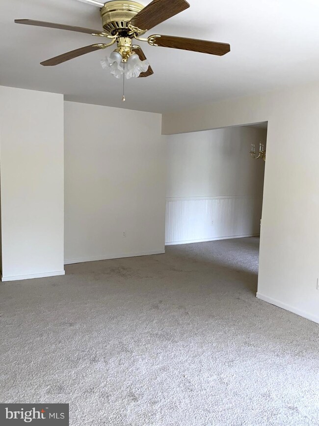 8723 Hayshed Ln unit 34, Columbia, MD 21045 - photo 5