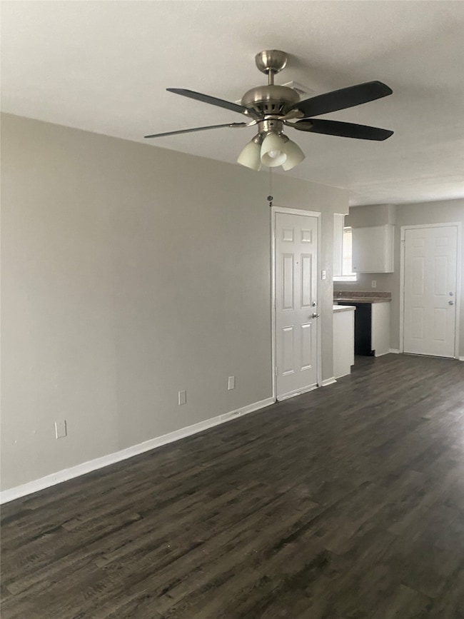 3531 Softcloud Dr, Dallas, TX 75241 - photo 4