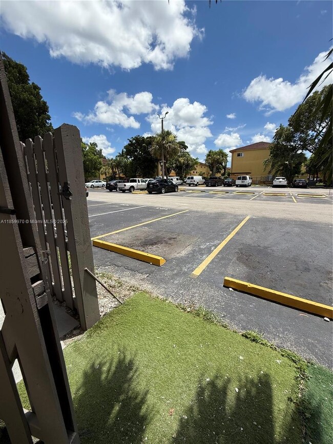 8002 SW 149th Ave unit B114, Miami, FL 33193 - photo 3