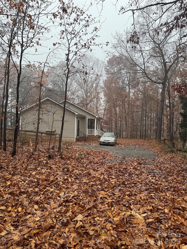 155 Brookview Rd, Statesville, NC 28625 - photo 2