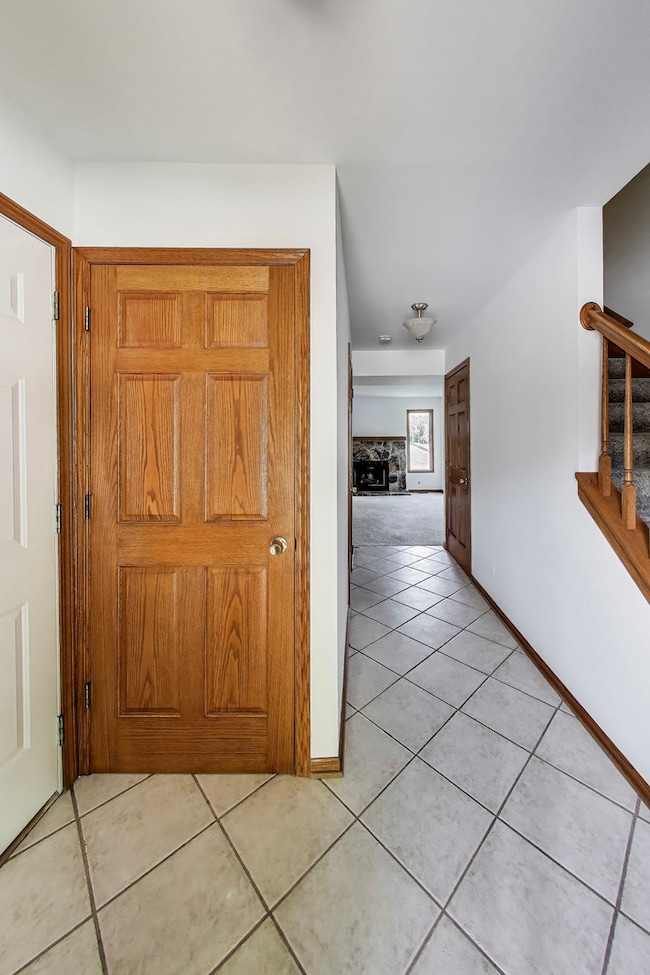 14 Oxford Ct, Algonquin, IL 60102 - photo 6