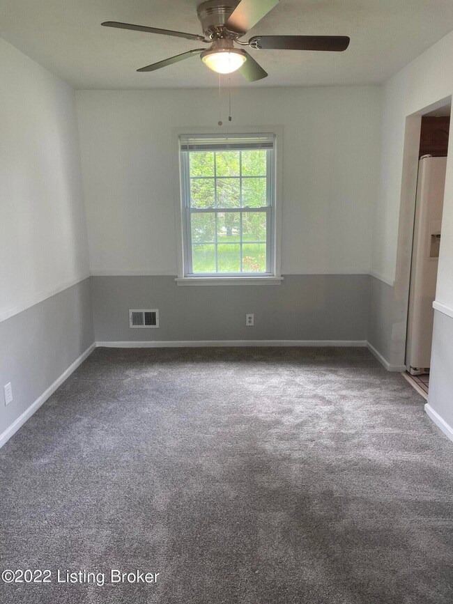 8C51927C-E670-4B26-B901-8301A8697128