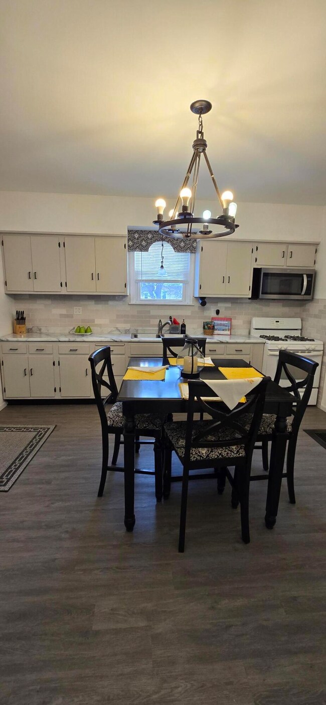 1647 Myrtle Ave unit 1, Whiting, IN 46394 - photo 4