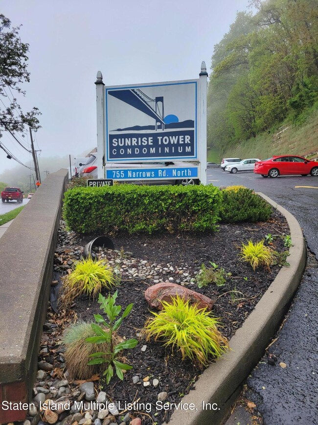 Sunrise Tower unit 507, Staten Island, NY 10304 - photo 2