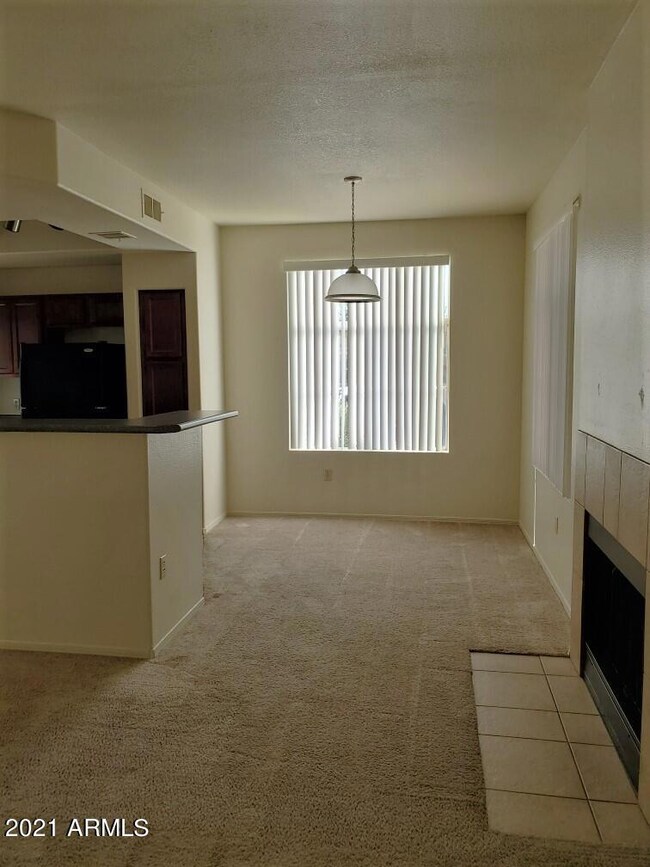 Dining-Fireplace