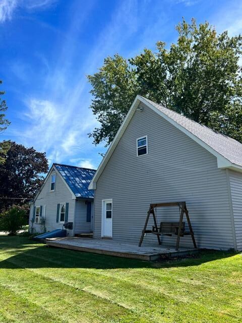 02-HomeBackView