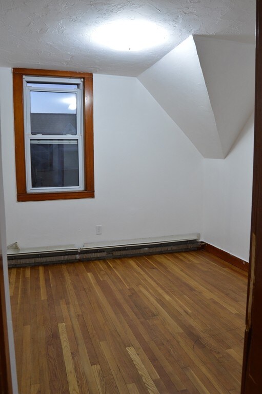 29 Cambridge St, Worcester, MA 01603 - photo 6