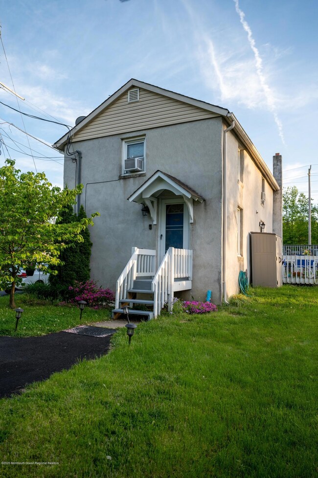 256 Jeter St, Cliffwood, NJ 07721 - photo 3