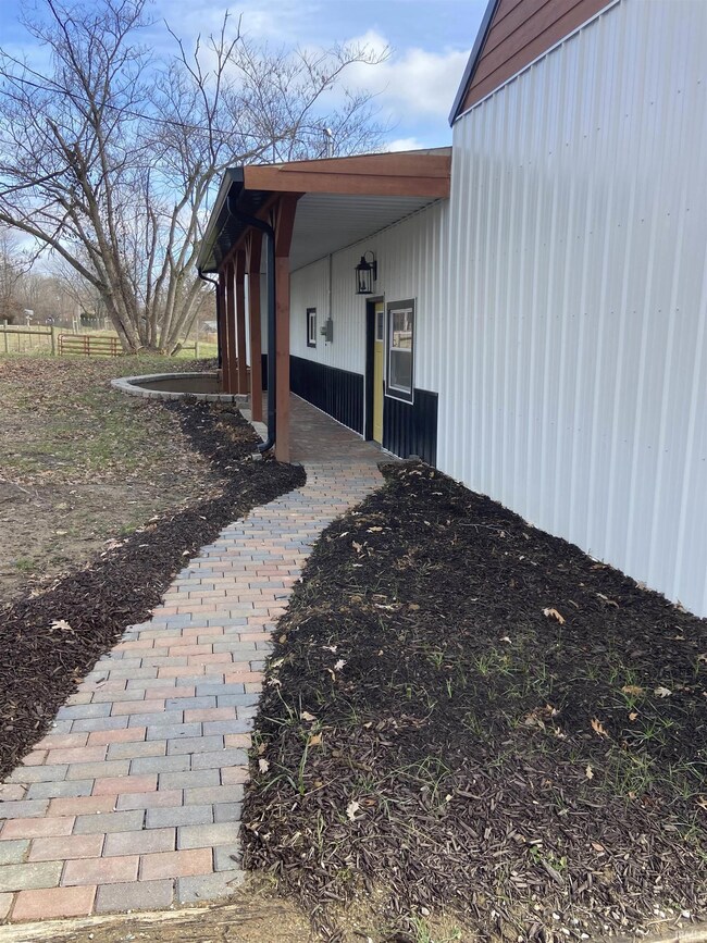 5991 W Coalmont Public Rd, Jasonville, IN 47438 - photo 7