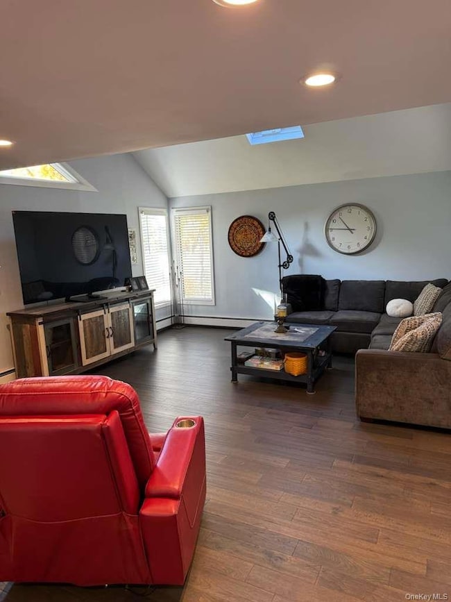 14 Beverly Ct, Moriches, NY 11955 - photo 7