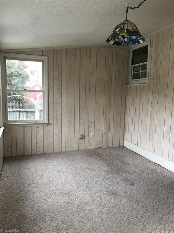 256 Hawthorne Dr, Asheboro, NC 27205 - photo 5