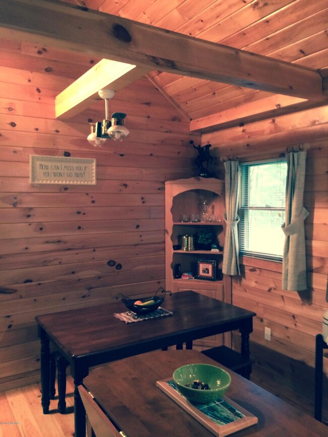 Dining Area 2