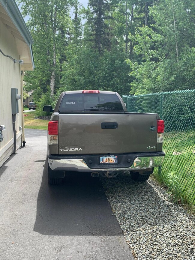 Side Parking Area