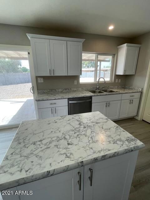 1Kitchen