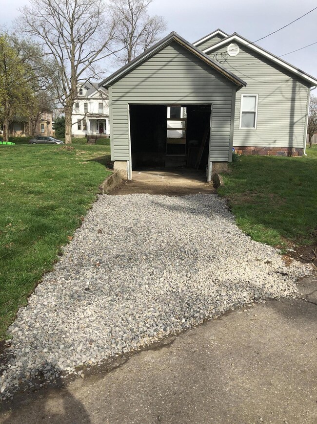 453 S 4th St, Coshocton, OH 43812 - photo 7