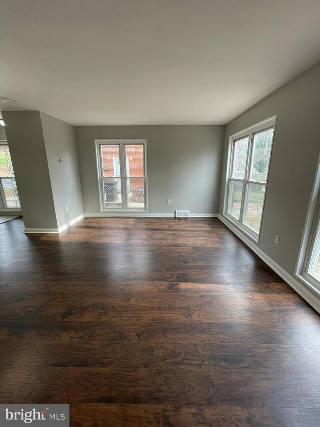 unlisted-address, Oxon Hill, MD 20745 - photo 5